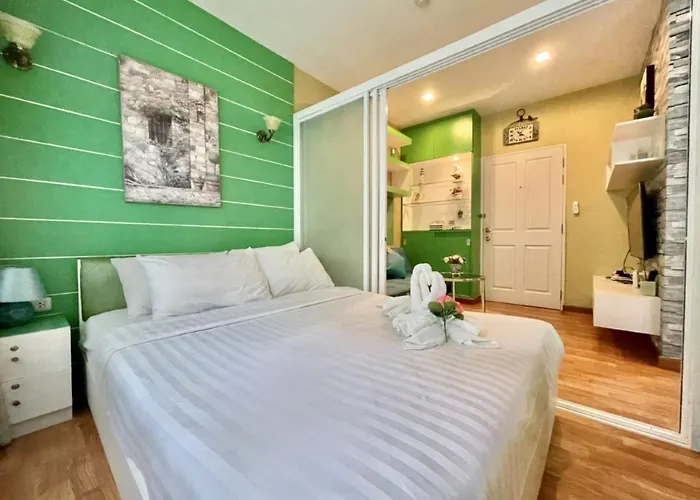 The Trust Huahin Resort Condo Greeny Room